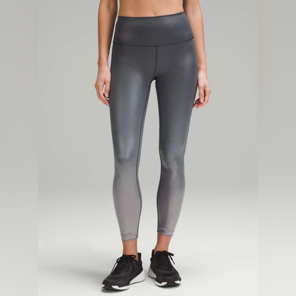 Lululemon Wunder Train High-Rise Tight 25" *Foil
Gradient Foil Grey